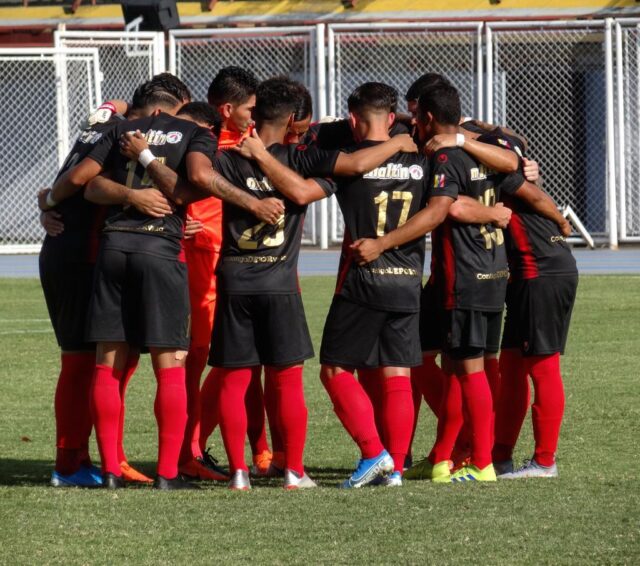 Deportivo Lara goleó a Llaneros y clasificó a semifinales