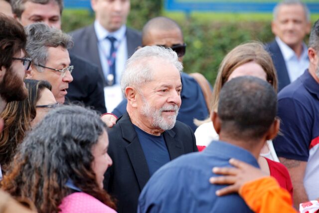 Ex presidente brasileño Lula da Silva salió de prisión