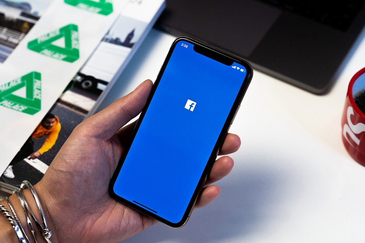 Facebook, Instagram y WhatsApp presentaron fallas este miércoles
