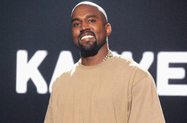 Los 11 temas del disco religioso de Kanye West llegan al Hot 100 de Billboard