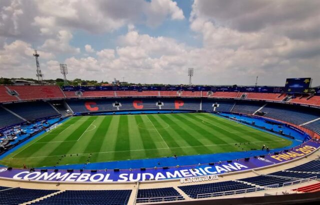 Colón e Independiente del Valle buscan la gloria Sudamericana