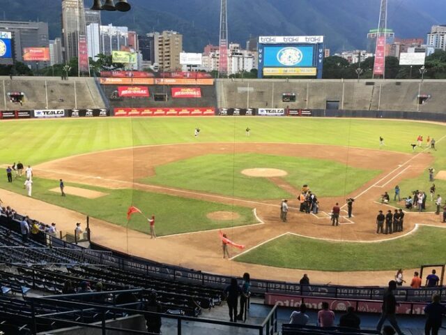 Tigres emboscaron al bullpen caraquista