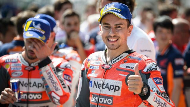 Jorge Lorenzo se va a Bali y no tiene boleto de regreso