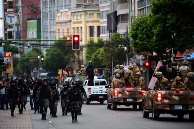 Una pregunta ronda en Bolivia: ¿por qué los militares abandonaron a Evo Morales?