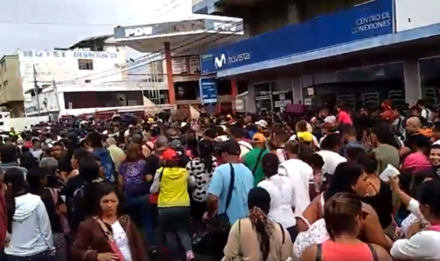 Black Friday produjo una oleada de venezolanos en el paso de San Antonio hacia Cúcuta