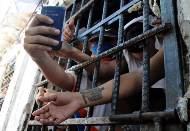 En una cárcel del Táchira los reclusos exigen presencia de Iris Varela