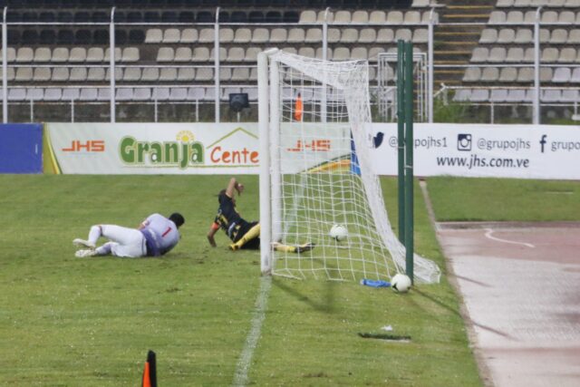 Deportivo Táchira remontó con cuatro goles en 12 minutos