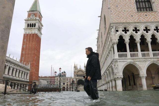 Venecia en estado de alerta por nueva marea alta