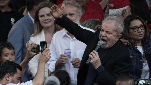 Juez brasileño aplazó interrogatorio a Lula para que pueda ver al Papa