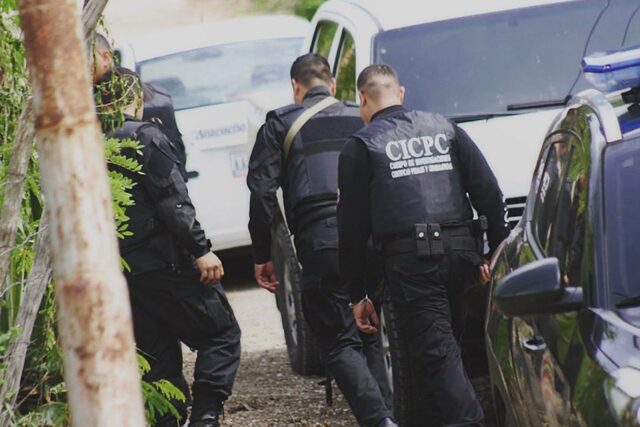 Presos cuatro hombres que tenían azotadas viviendas en Fila de Mariches