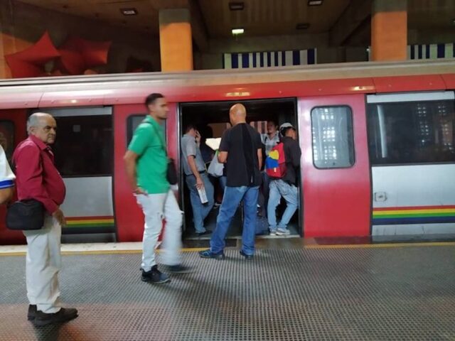 Continúa el retraso en la Línea 1 y 3 del Metro de Caracas