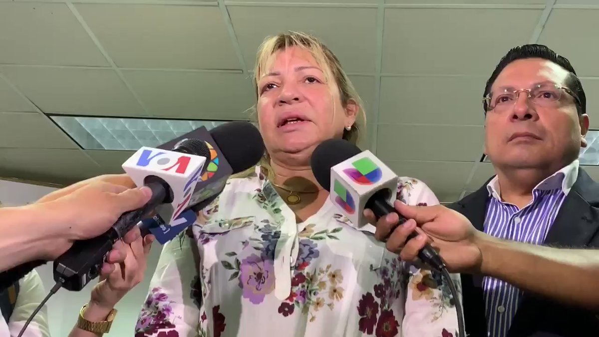 Dip. Yanet Fermín denunció que funcionarios de la Dgcim le robaron el pasaporte