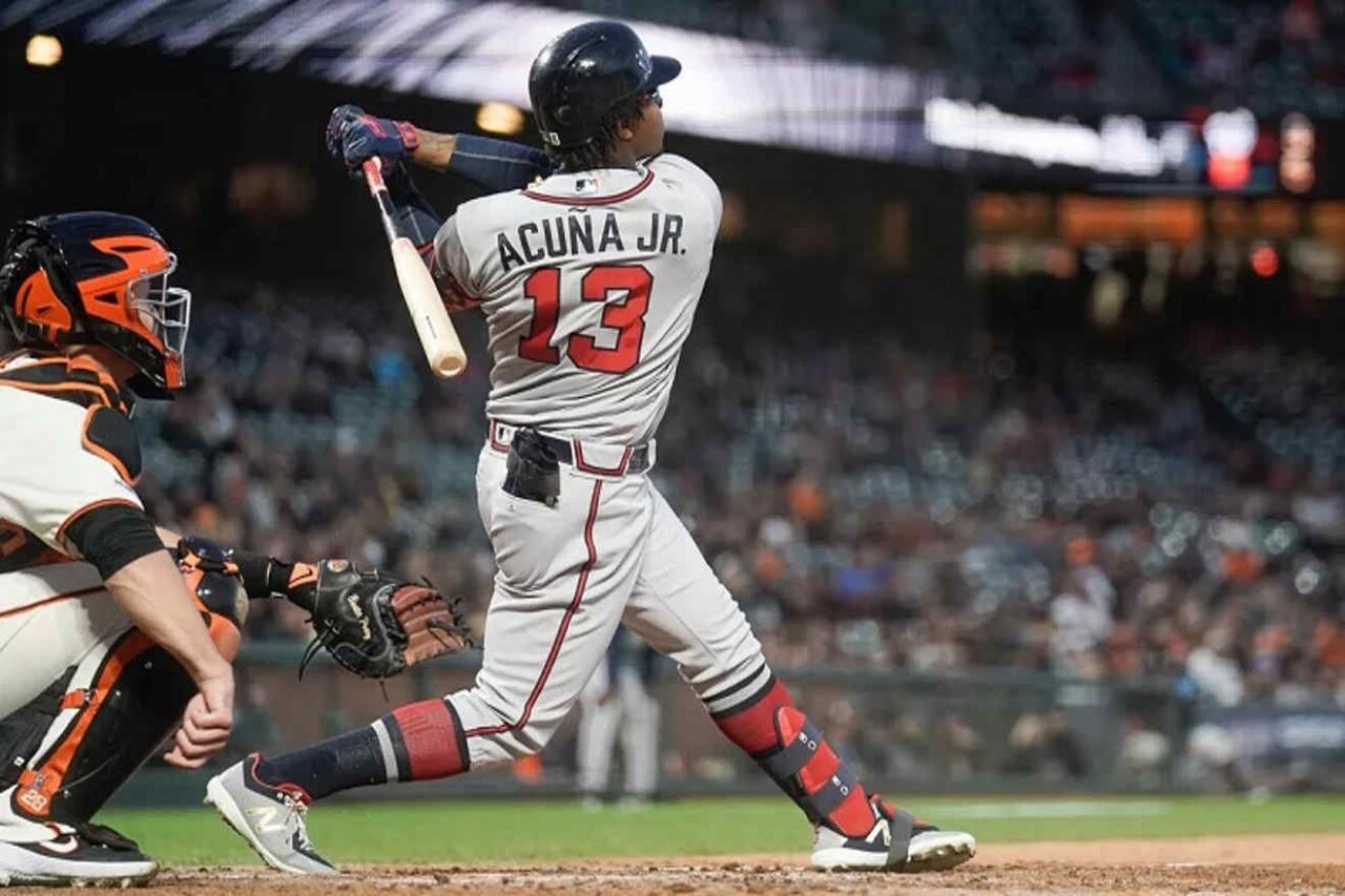 Ronald-Acuña-Jr.-1320x880