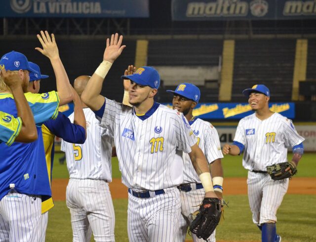 Magallanes remontó y se vengó de Tiburones en Valencia