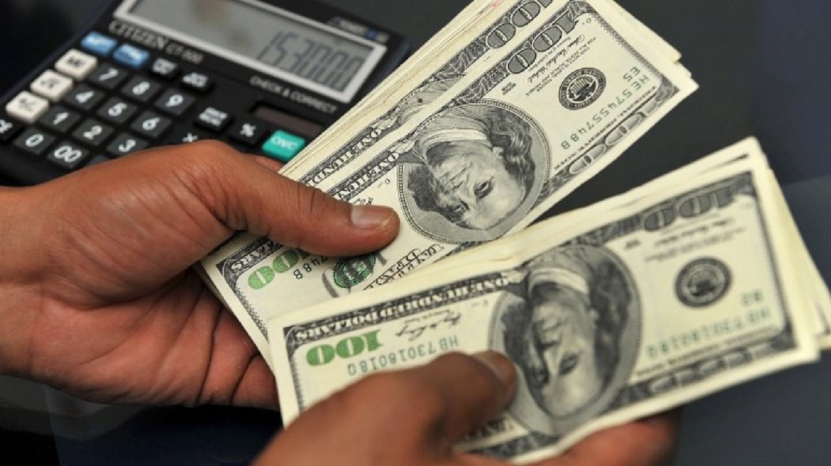 El precio del dólar paralelo abrió esta semana a la baja