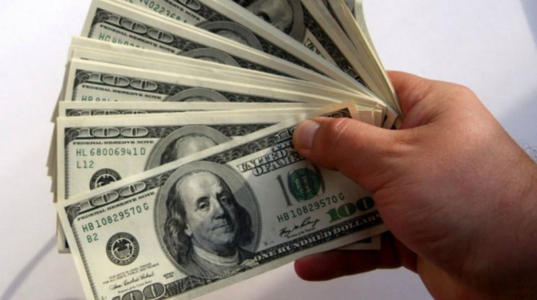 Dólar paralelo abrió la semana al alza y sobrepasó los 45.000 bolívares