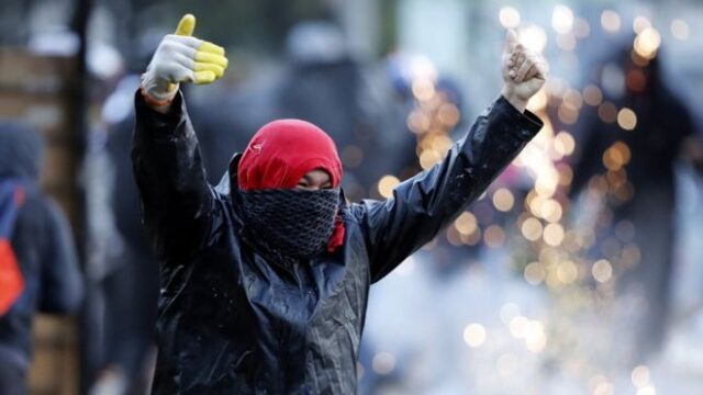 Controversia en Colombia por la detención y traslado de dos manifestantes en vehículos particulares