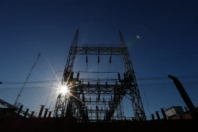 Se registraron al menos dos "bajones" de luz en entidades del país