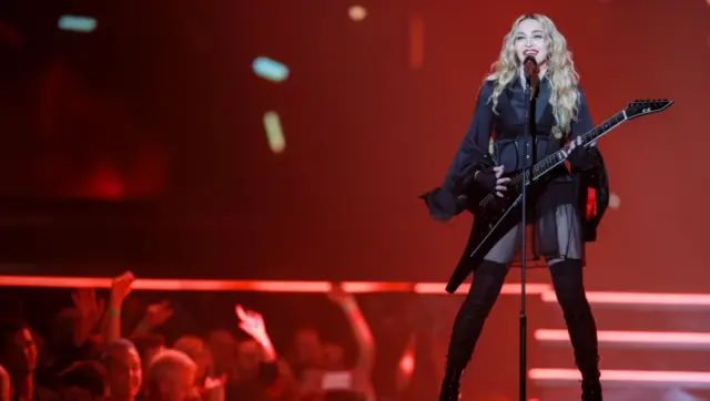 Fans demandan a Madonna por retraso de dos horas en su concierto de Nueva York