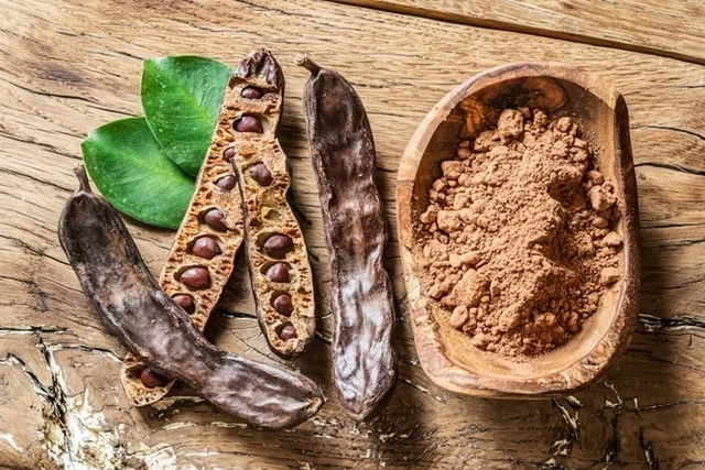 La harina que se usa en vez del chocolate y se recomienda a personas con diabetes y problemas intestinales