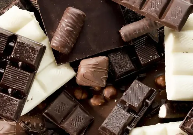 ¿Es bueno para la salud comer chocolate después de cenar?