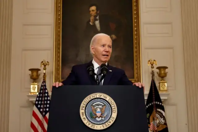 Biden insta a los estadounidenses a resolver sus diferencias en las urnas