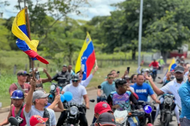 Motorizados en Bolívar se emocionaron con María Corina Machado