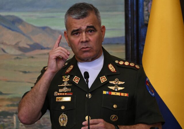 Oficial envía carta a Padrino López: "¿Podrán tus descendientes mostrar con orgullo su apellido?"