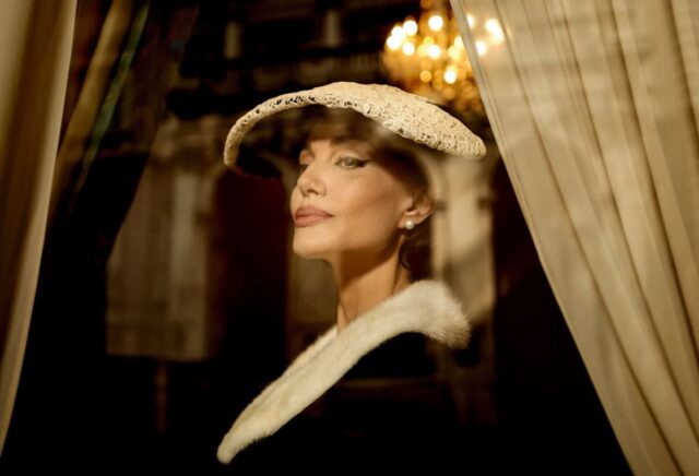 Angelina Jolie se convierte en “la Diva” de la ópera en Maria