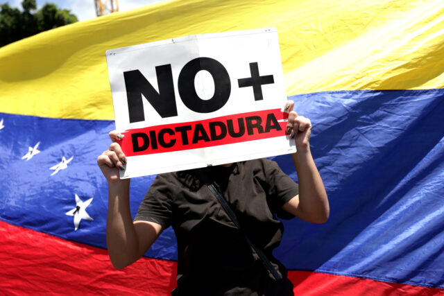 Estados Unidos y países cercanos analizan qué hacer por Venezuela