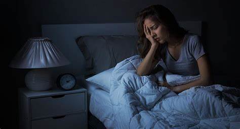 ¿Cómo afecta la falta de sueño al riesgo de padecer demencia?