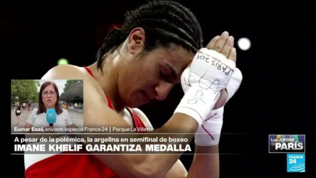 Tras la polémica alrededor de su género, la boxeadora argelina Imane Khelif asegura medalla