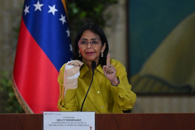 Gobierno de Maduro reitera que República Dominicana adeuda $ 350 millones: "Póngase a derecho y pague"