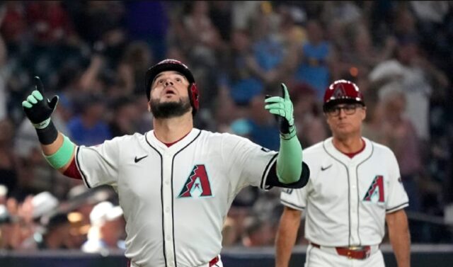 Eugenio Suárez extiende su buena racha de jonrones