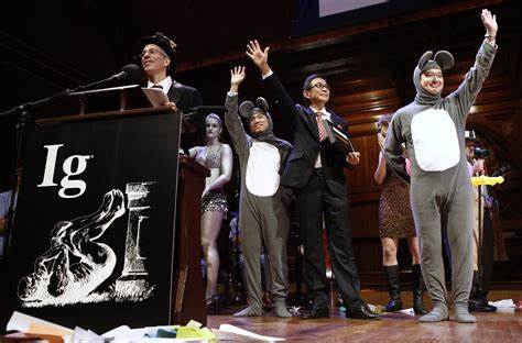Premio Ig Nobel a científicos que descubren que los mamíferos respiran por el ano