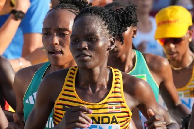 Murió atleta ugandesa Rebecca Cheptegei tras ser quemada viva por su novio