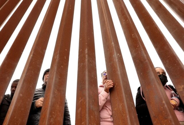 El presidente Biden cierra su mandato con récord de deportaciones de migrantes, superando a Trump