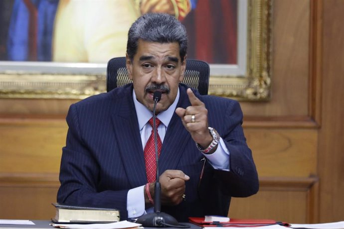 Maduro arremete contra el presidente de Panamá: "Viejo asqueroso"