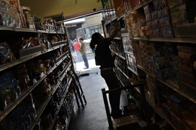 ¿Cuánto necesita un venezolano para cubrir los gastos de alimentación?