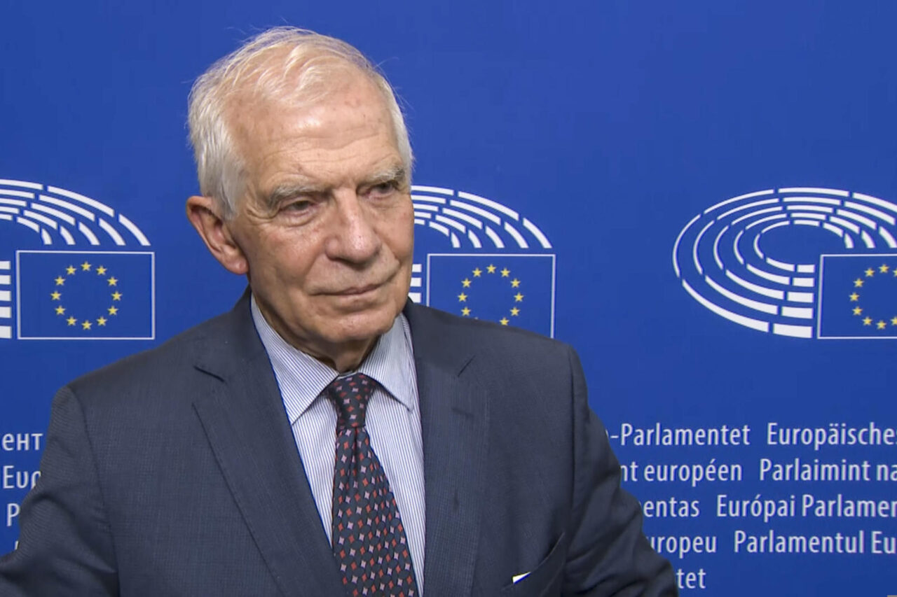 Borrell defiende la necesidad de dar "menos armas" a Israel