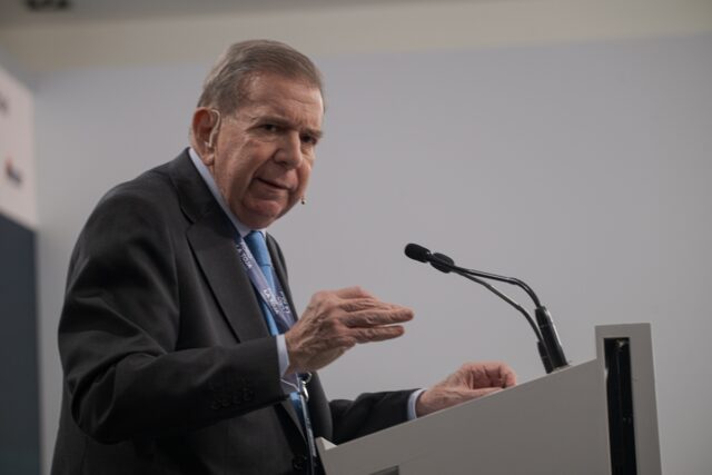 Edmundo González sobre alerta roja a Interpol: "Se debe a nuestro trabajo en el exterior"