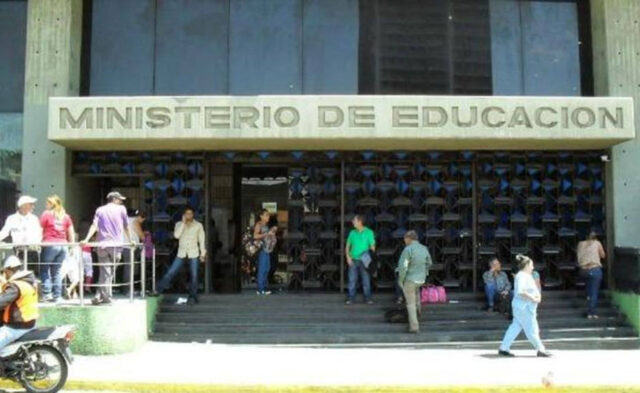 El "plan" de reestructuración del Ministerio de Educación para "rescatar" el sistema educativo