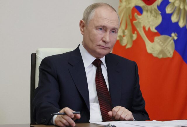 "Putin no quiere la paz" en Ucrania y no está listo para negociar, afirma Macron