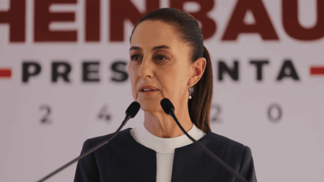 Sheinbaum rechaza “terrorismo” por coches bomba en Guanajuato