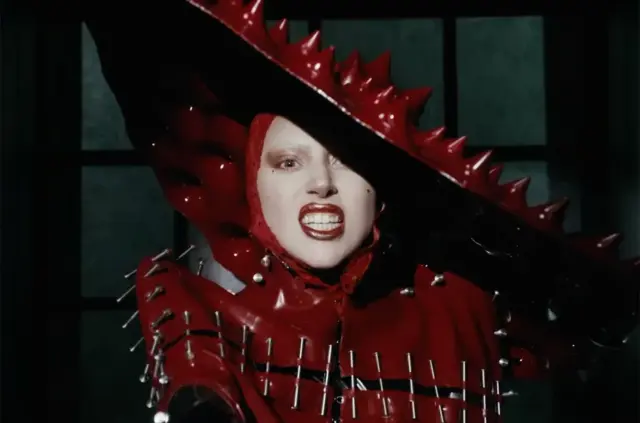 Lady Gaga vuelve al ruedo con un conjuro: Abracadabra