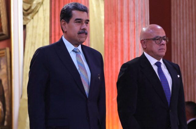 Análisis de entorno: Ya nadie los quiere… y se tienen que ir