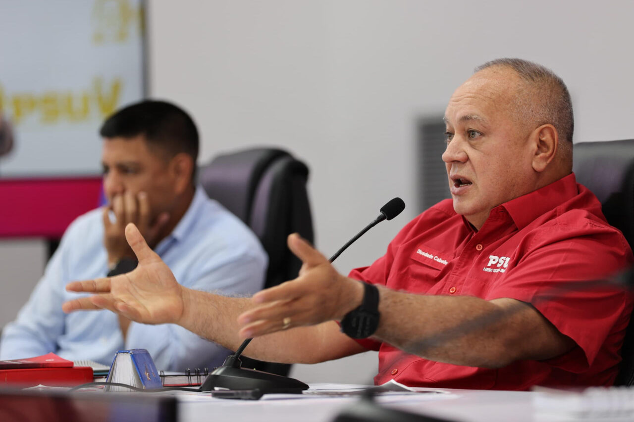 Diosdado Cabello acusa a Mulino de permitir flujo de migrantes por el Darién