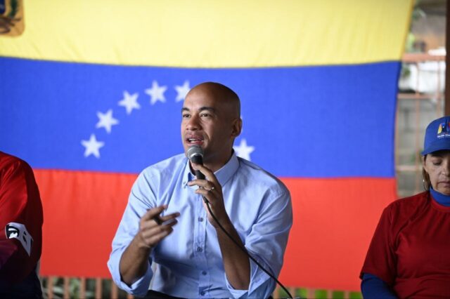 Ministerio de Educación prohíbe elección de reinas de carnaval en colegios