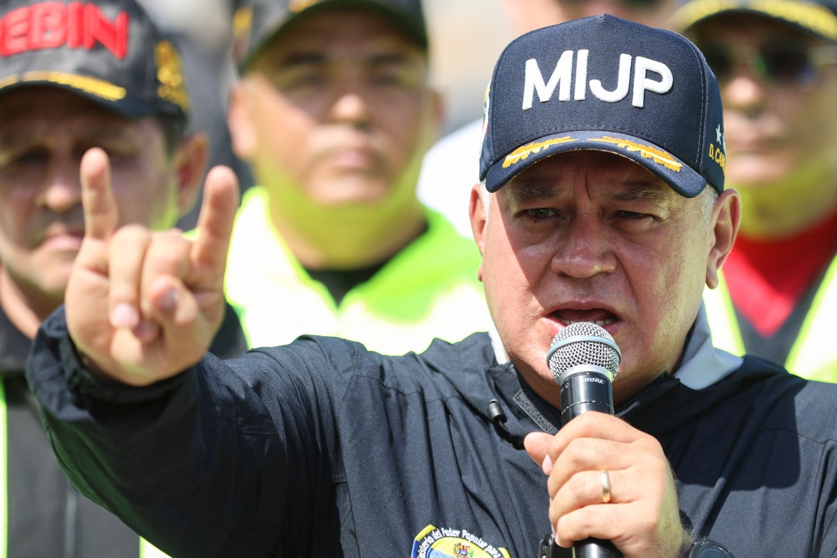 Cabello dice que aplicarán la Ley Simón Bolívar con rigurosidad