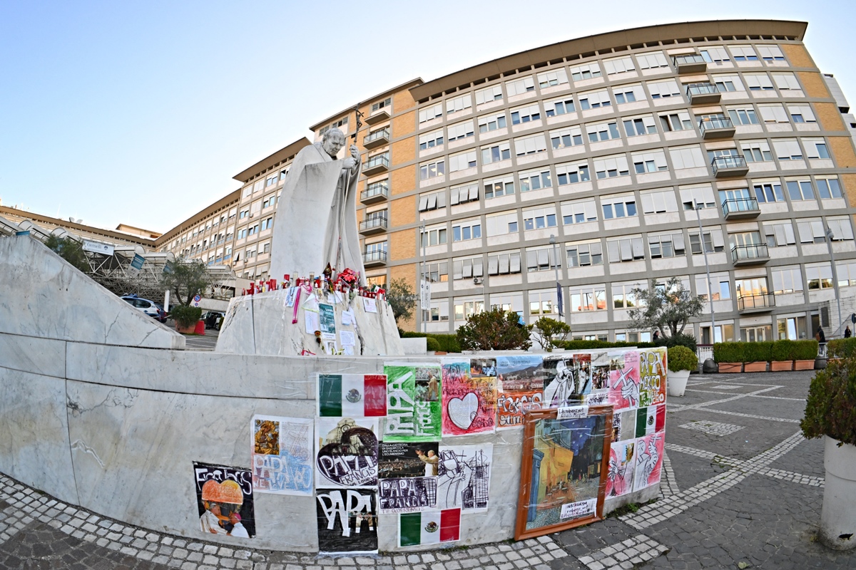 ITALY-VATICAN-POPE-HEALTH-RELIGION